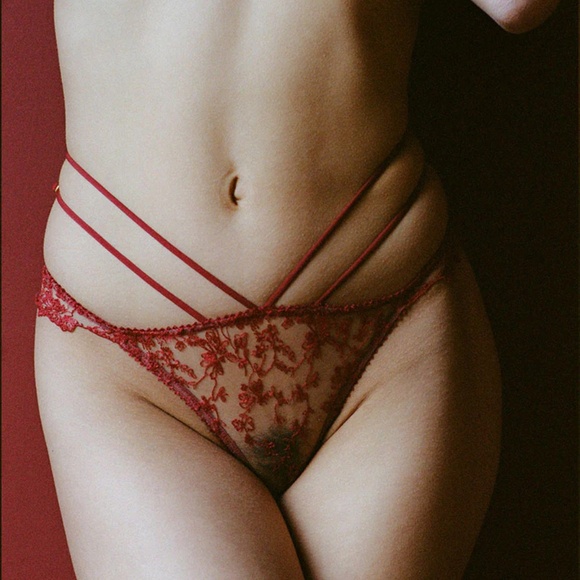 Tisja Damen 'Gaia' 4 piece set, bralette, brief, collar & garters, Red, S / M - Picture 3 of 16